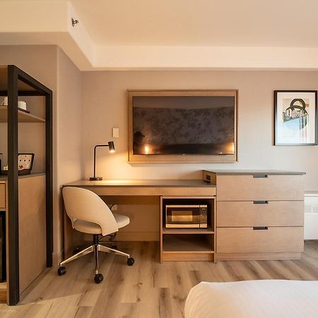 Park Town Hotel Saskatoon Bagian luar foto