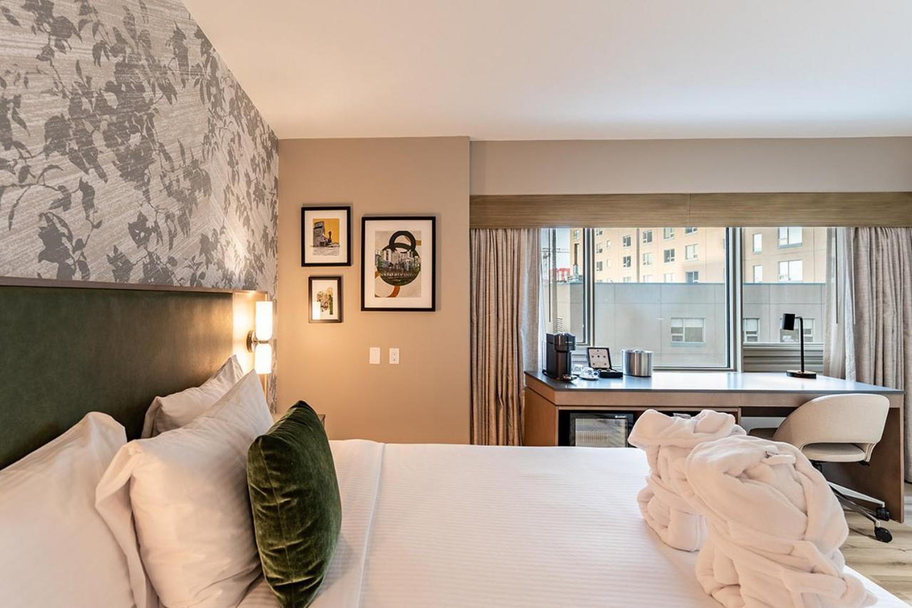 Park Town Hotel Saskatoon Bagian luar foto